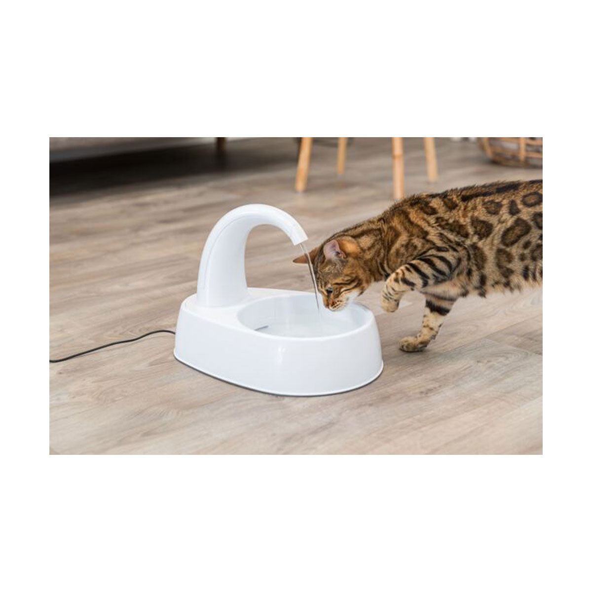 FONTAINE A EAU CURVED STREAM